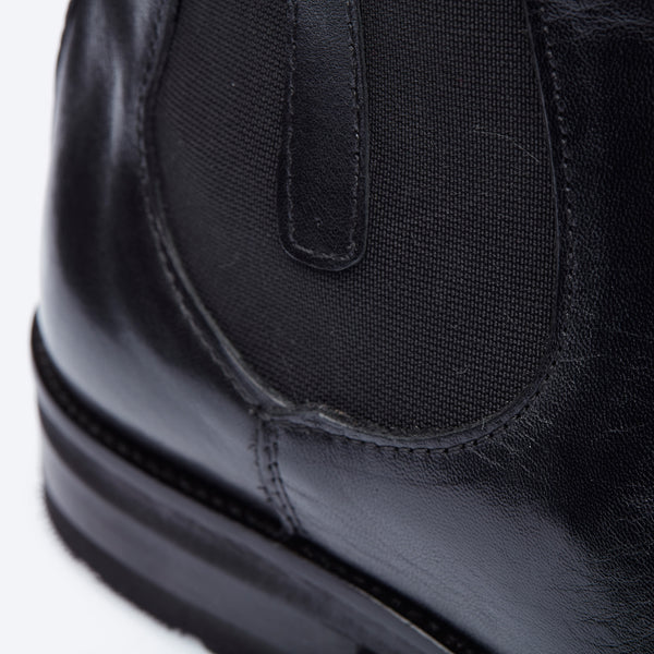 Black Classic Chelsea Boots