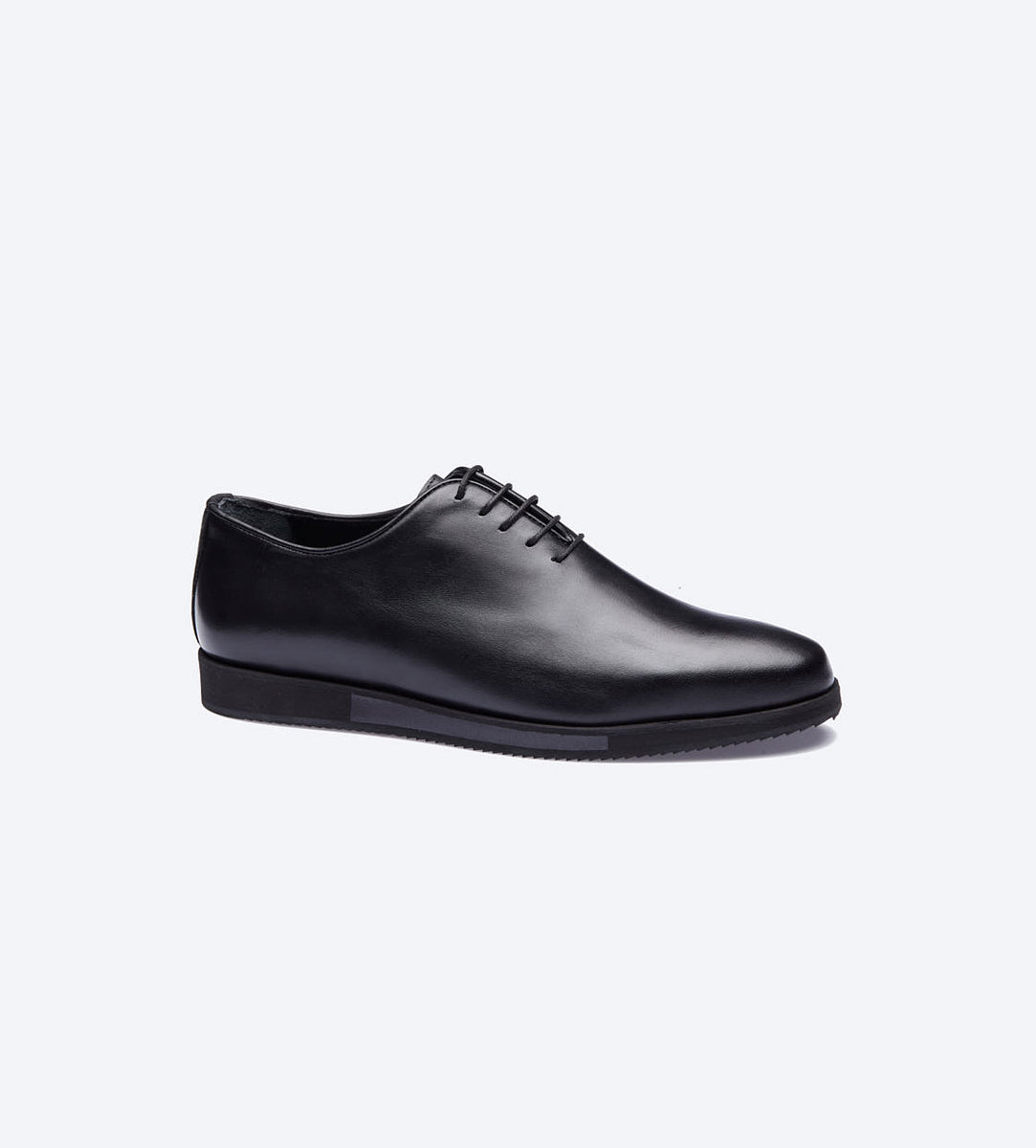 Black Balmoral Plain Toe Shoes